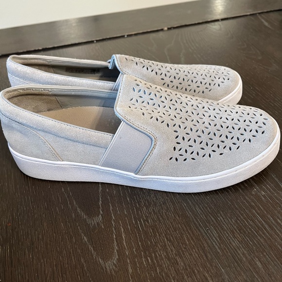 Vionic Womens Midi Perforated Grey Nubuck Casual
Slip On Shoes Size 8.5 - Picture 5 of 8